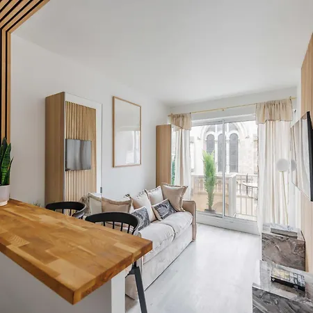 Superb 2p Near Trocadero Apartment
